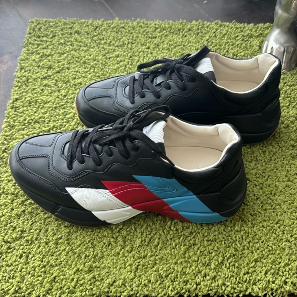 Gucci rhyton shoes